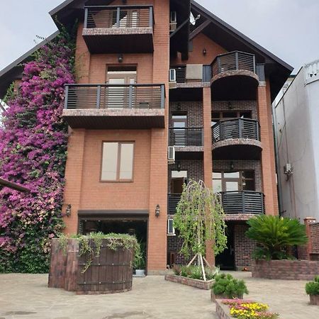 Guest House Belweder Гагра Екстериор снимка
